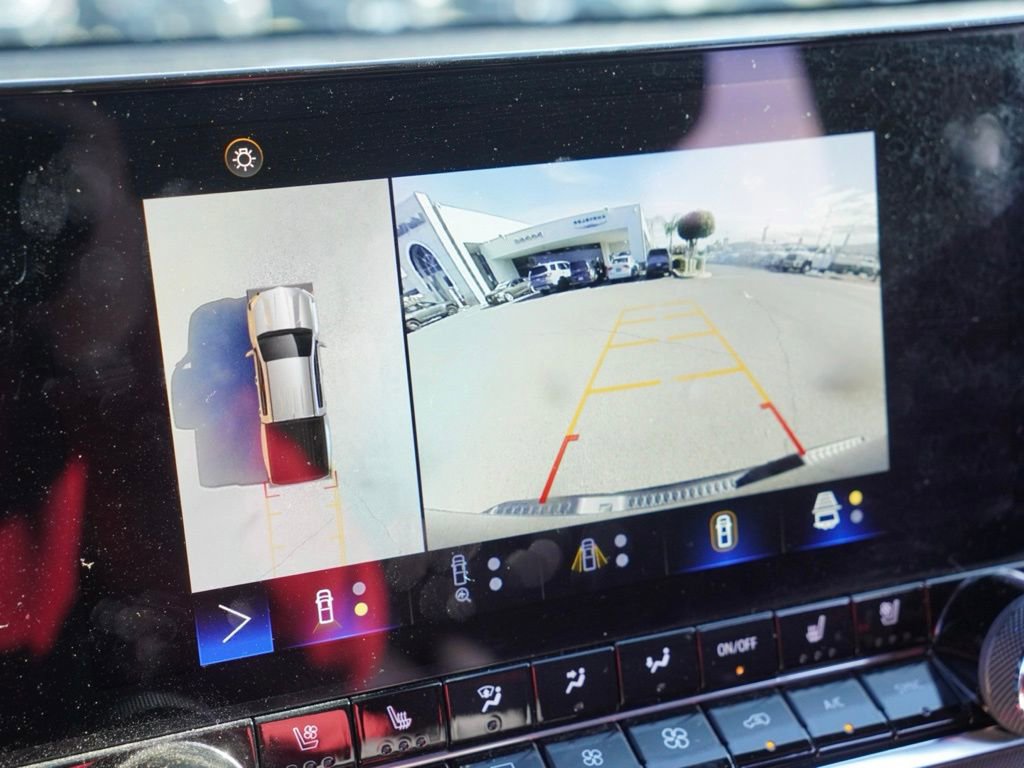 Used 2023 Chevrolet Colorado Z71 w/ Z71 Convenience Package 2 image 16