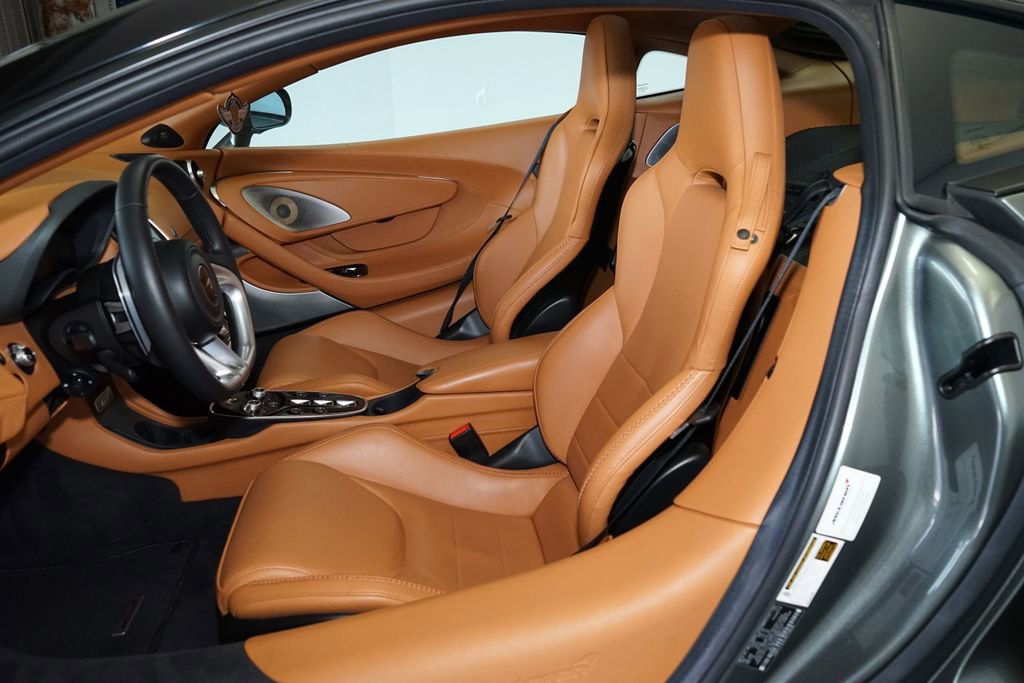 Used 2021 McLaren GT image 5