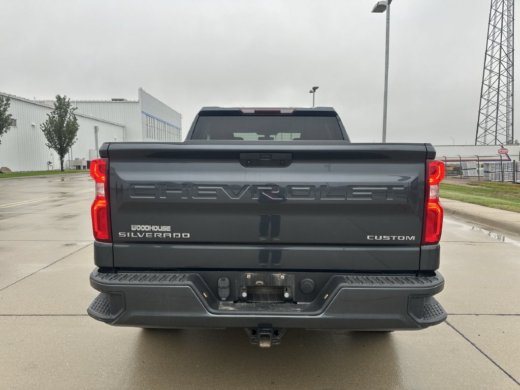 Used 2020 Chevrolet Silverado 1500 Custom w/ Custom Value Package AWD/4WD image 10