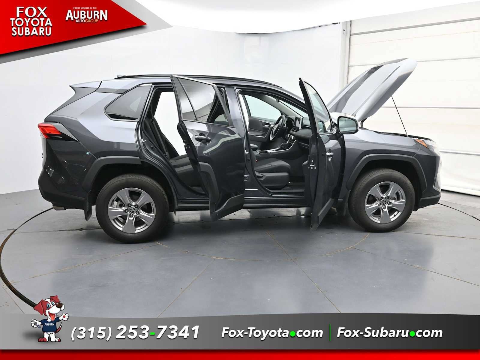 Used 2023 Toyota RAV4 XLE AWD/4WD image 40