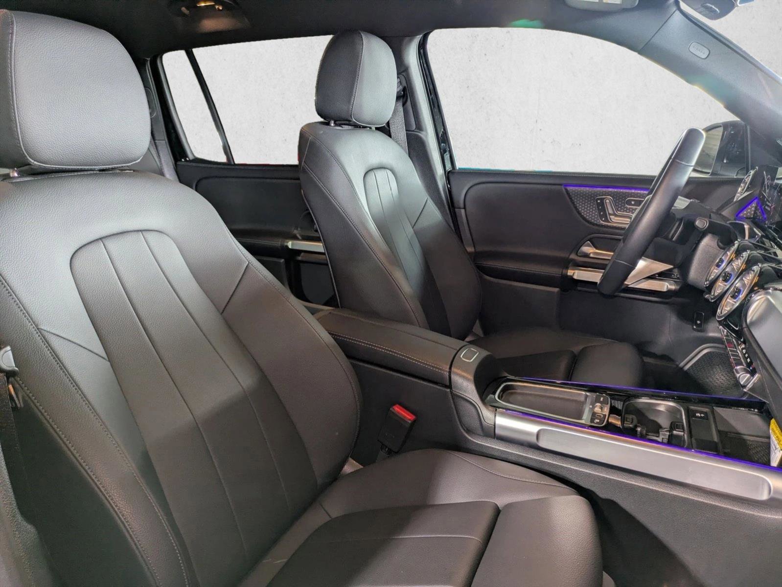 Certified 2025 Mercedes-Benz GLB 250 image 19