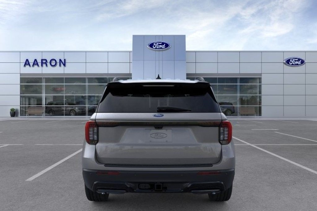 Used 2025 Ford Explorer ST-Line w/ Premium Package RWD image 32