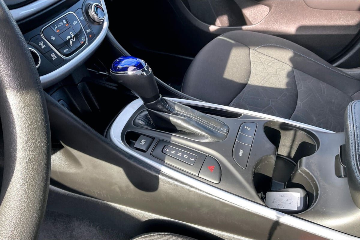 Used 2018 Chevrolet Volt LT FWD image 15