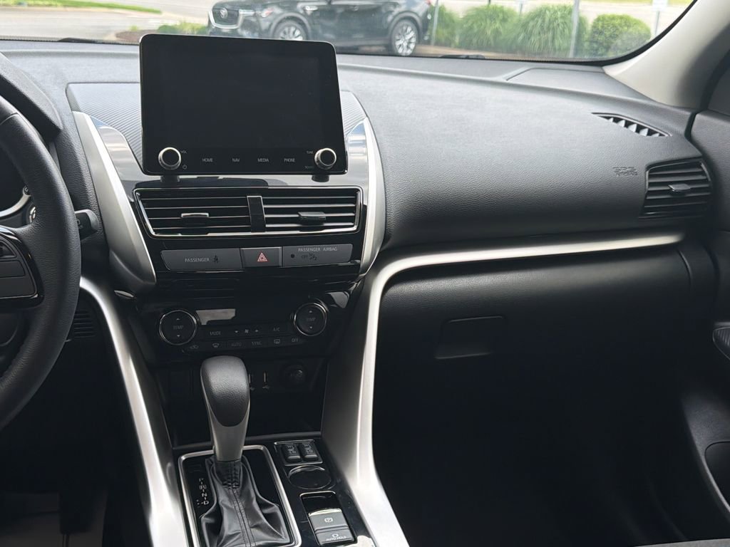 Used 2022 Mitsubishi Eclipse Cross SE FWD image 27