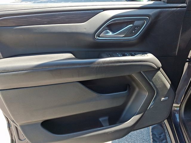 Used 2024 Chevrolet Tahoe Z71 w/ Luxury Package AWD/4WD image 14