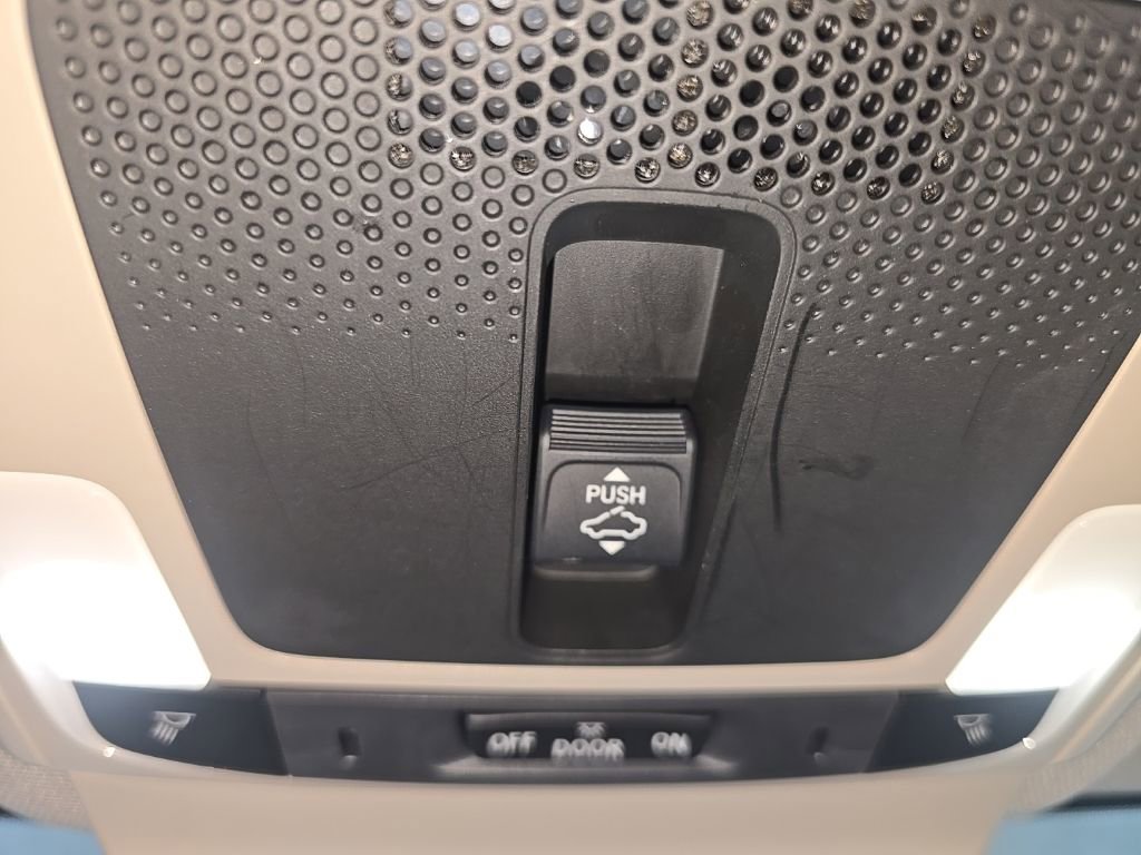 Used 2024 Honda HR-V EX-L image 24