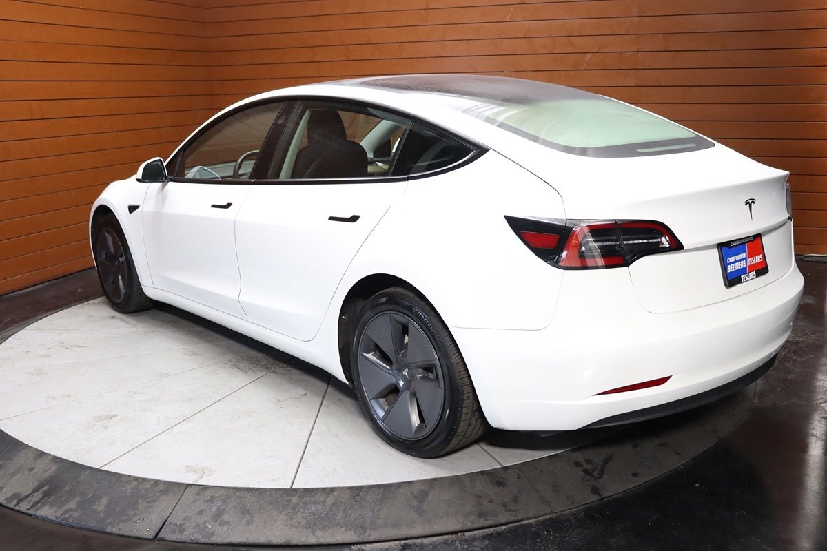 Used 2023 Tesla Model 3 Standard Range RWD image 19