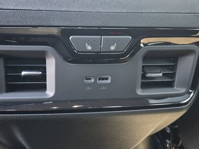 New 2026 GMC Sierra 1500 AT4 w/ LPO, Black Badging Package AWD/4WD image 23