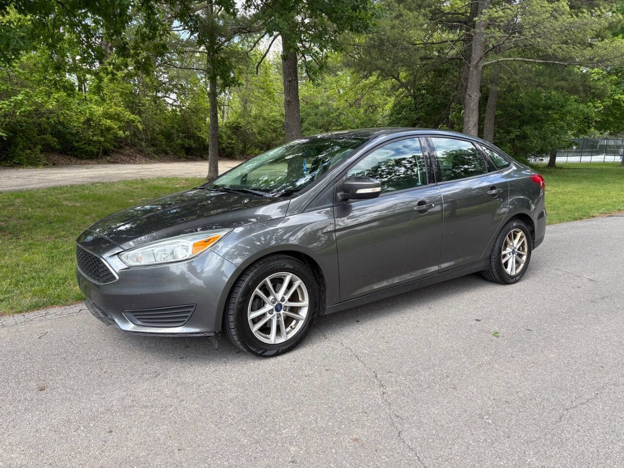 Used 2017 Ford Focus SE FWD image 14