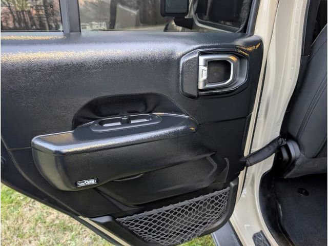 Used 2020 Jeep Gladiator Sport w/ Quick Order Package 24S image 10