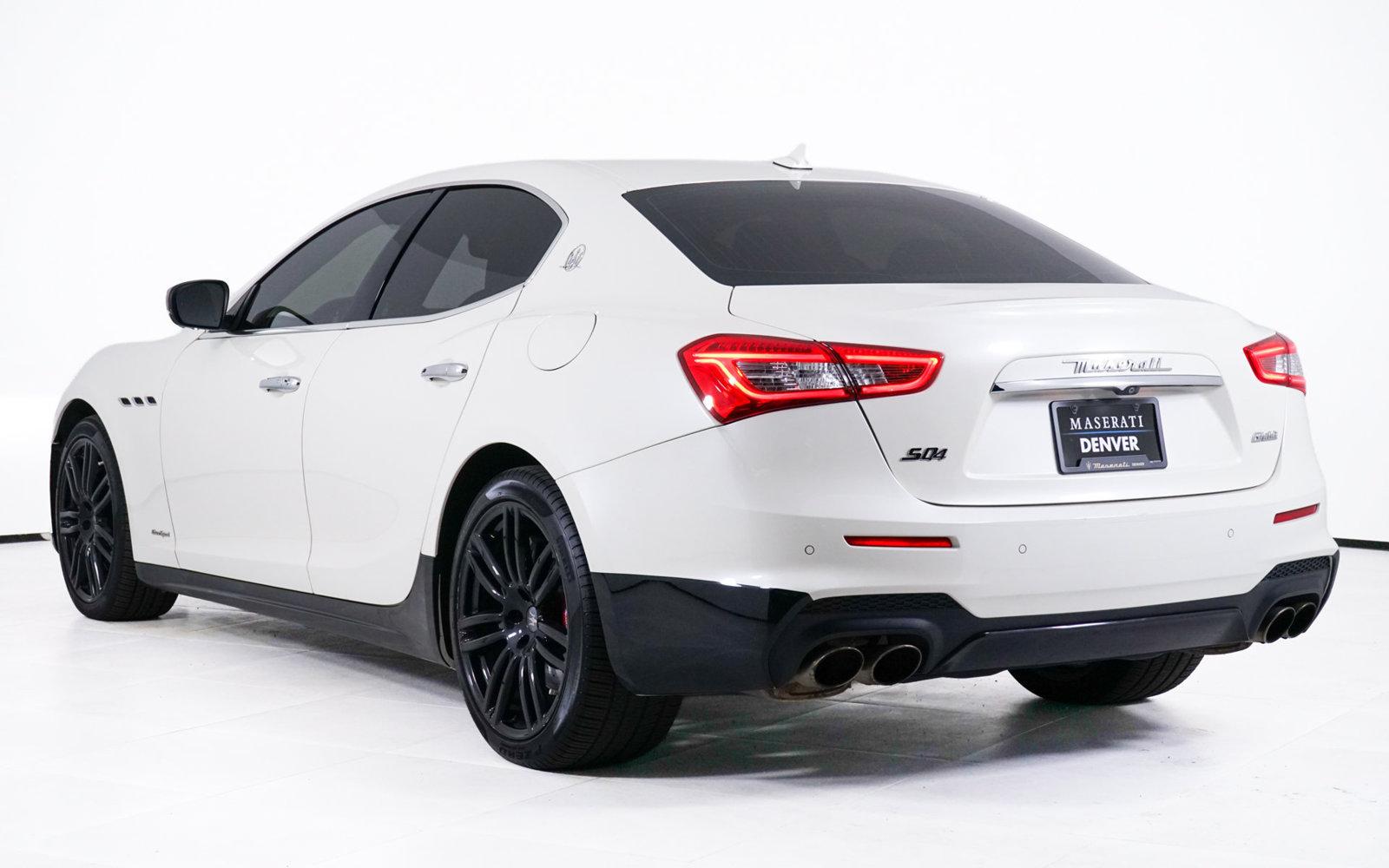 Used 2018 Maserati Ghibli S GranSport Q4 AWD/4WD image 16