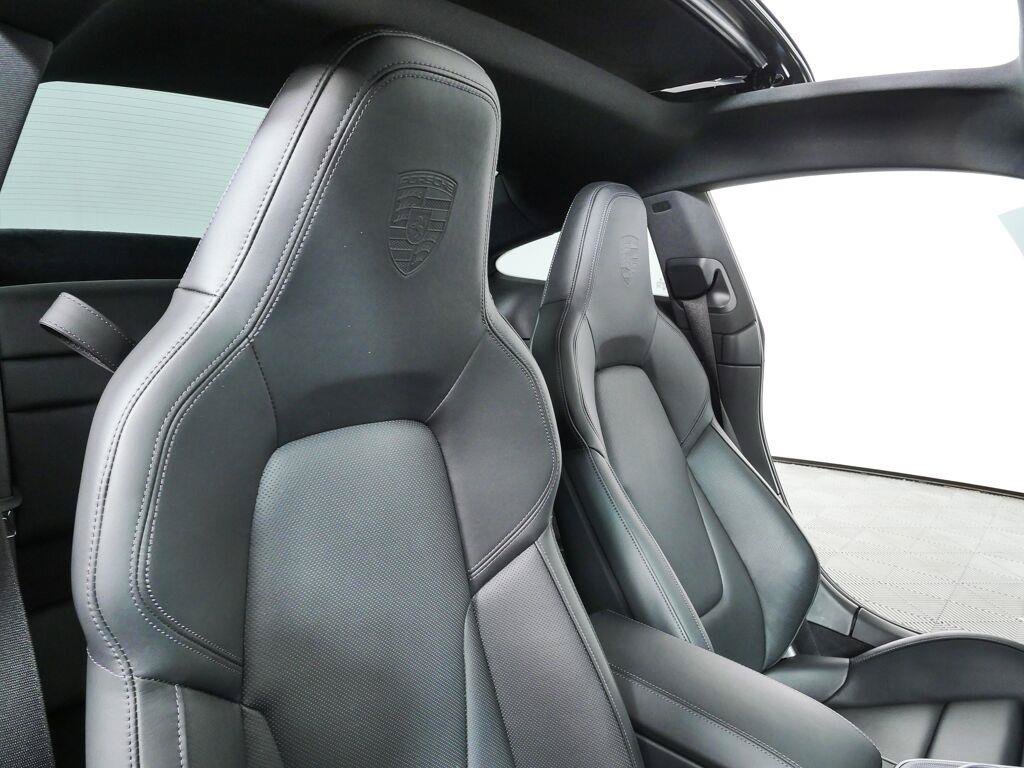Certified 2025 Porsche 911 Carrera RWD image 21