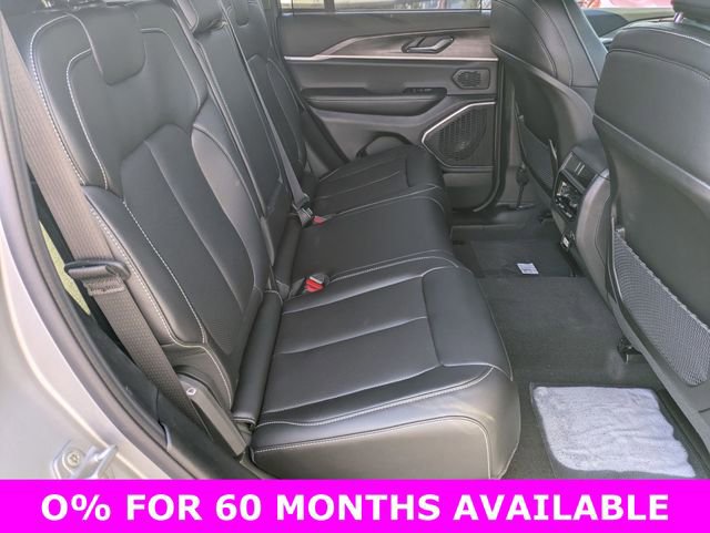 New 2025 Jeep Grand Cherokee Limited w/ Luxury Tech Group II image 25