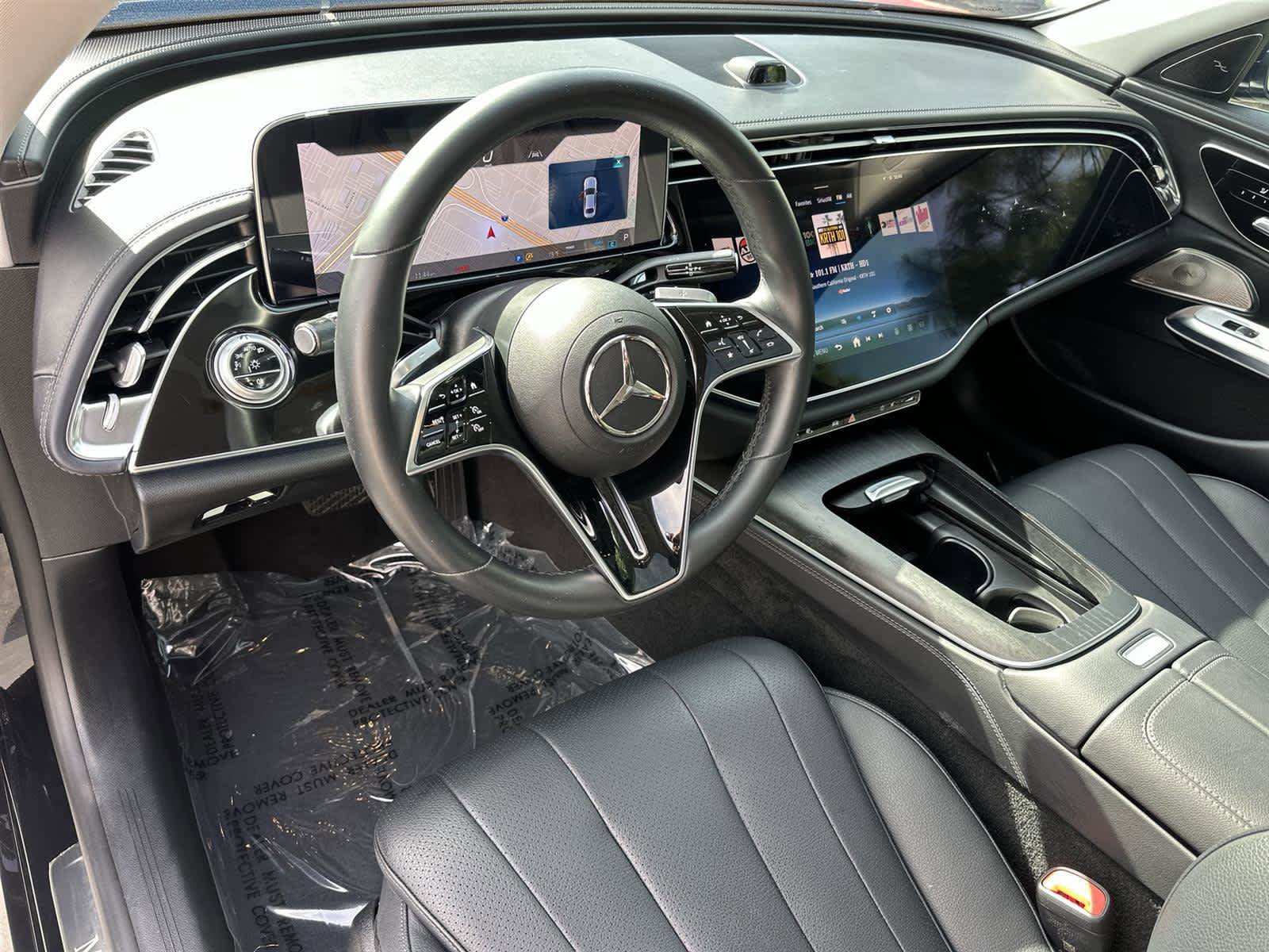 Used 2024 Mercedes-Benz E 350 4MATIC Sedan image 2