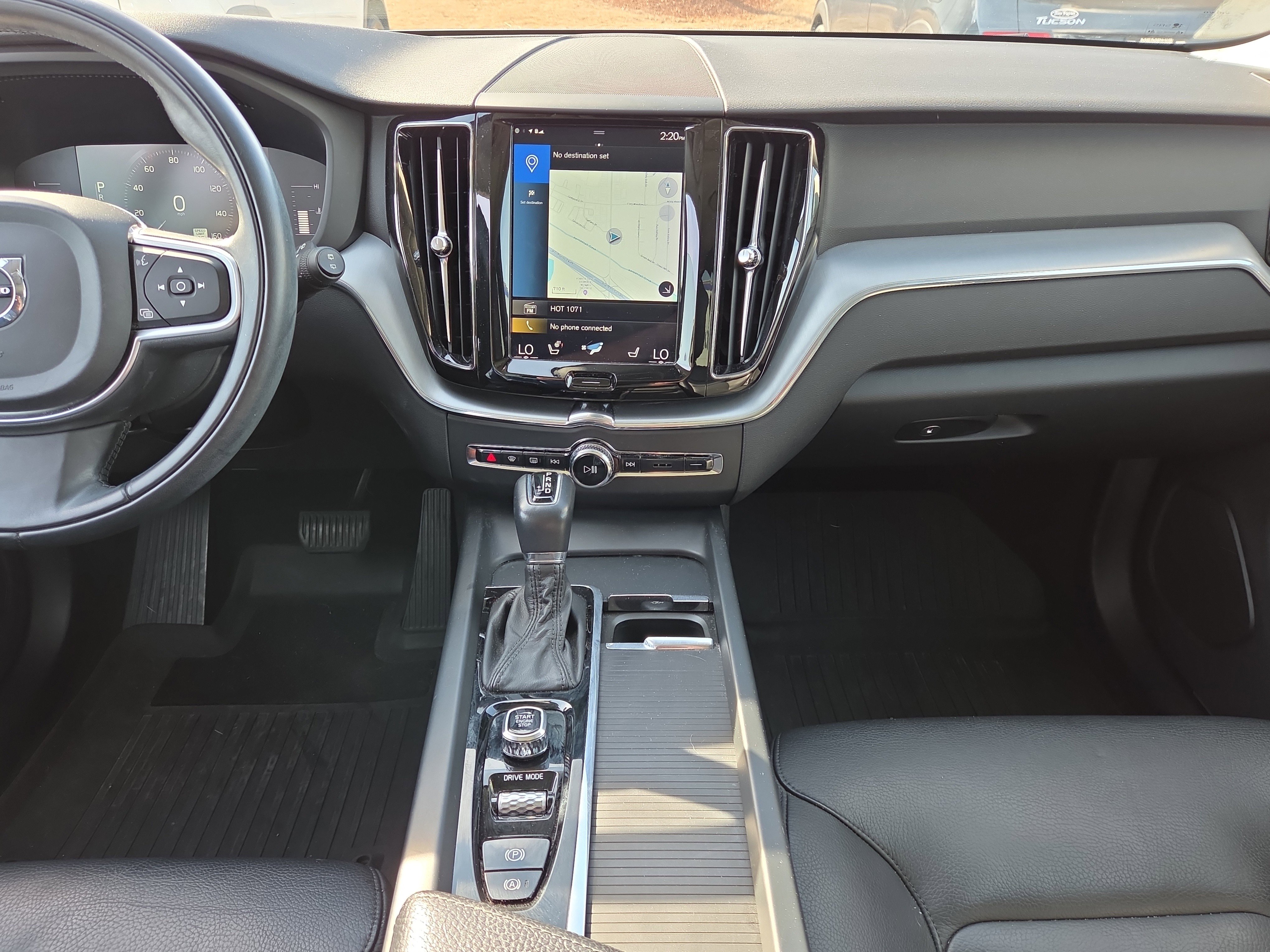 Used 2018 Volvo XC60 T5 Momentum w/ Convenience Package image 22
