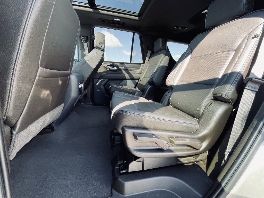Used 2021 GMC Yukon Denali w/ Denali Premium Package image 28