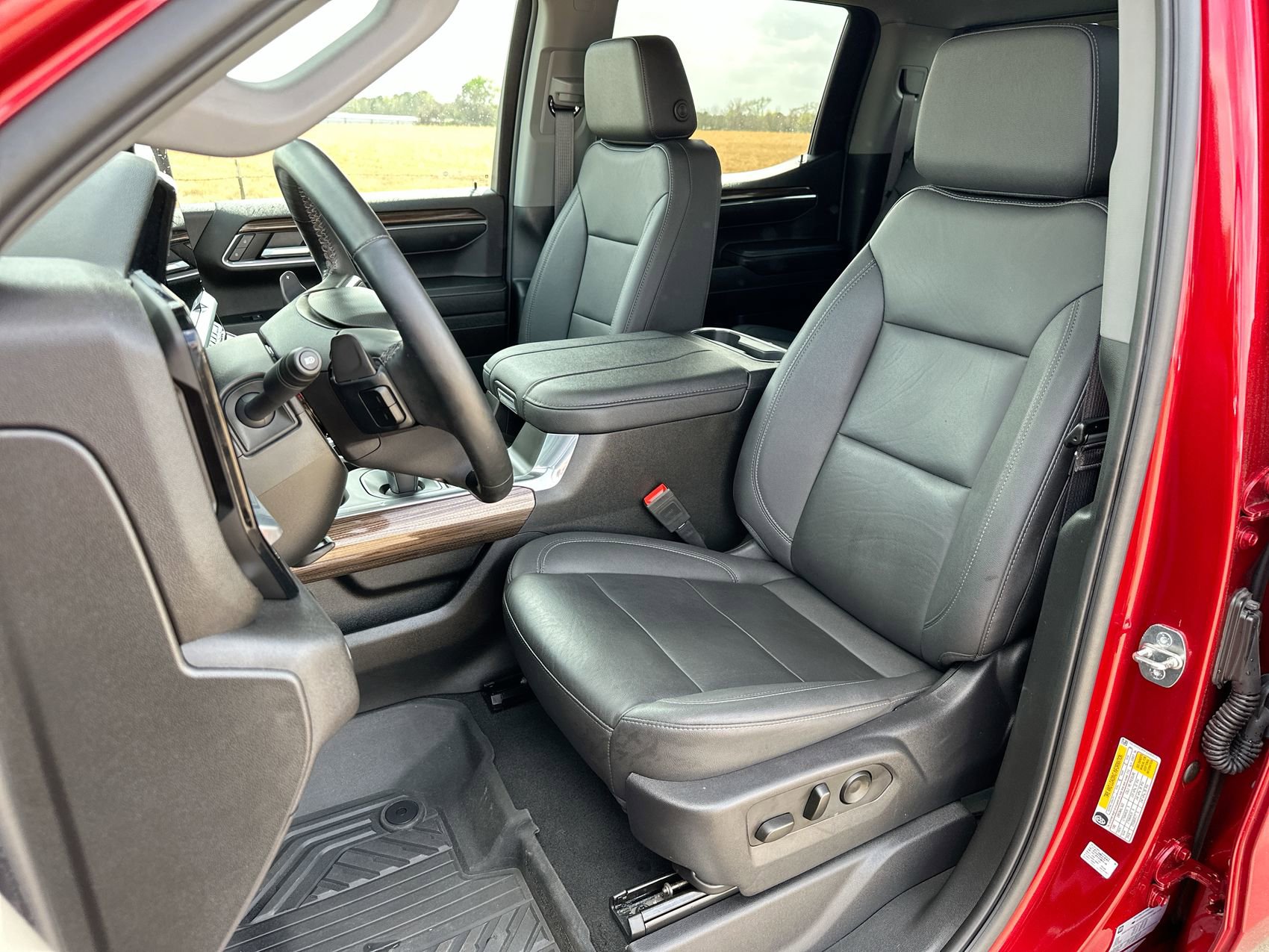 Used 2023 Chevrolet Silverado 1500 RST AWD/4WD image 11