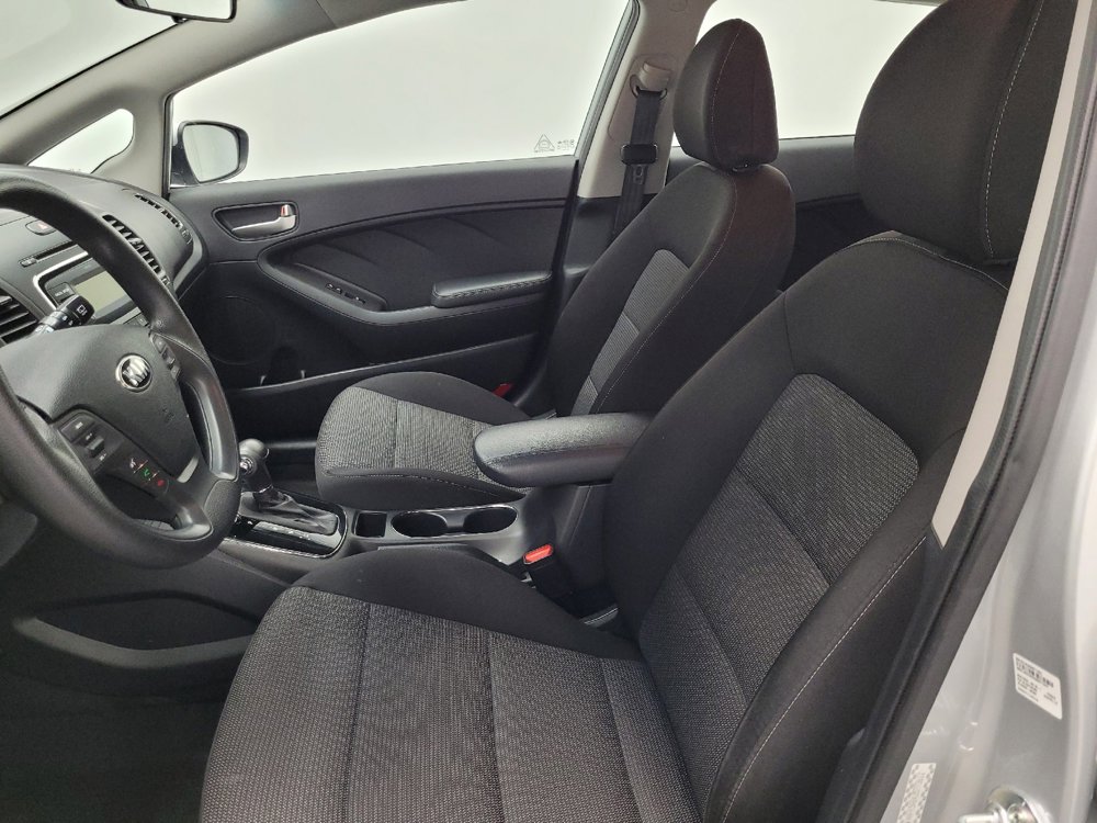 Used 2018 Kia Forte LX image 17
