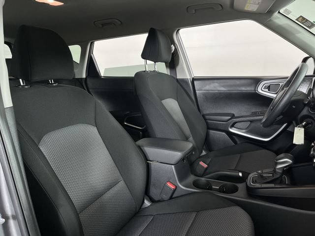 Certified 2025 Kia Soul LX w/ LX Technology Package FWD image 24