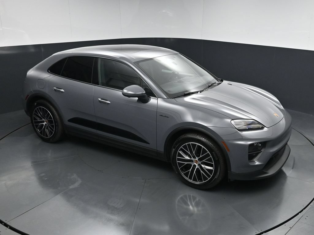 New 2025 Porsche Macan Electric RWD image 22