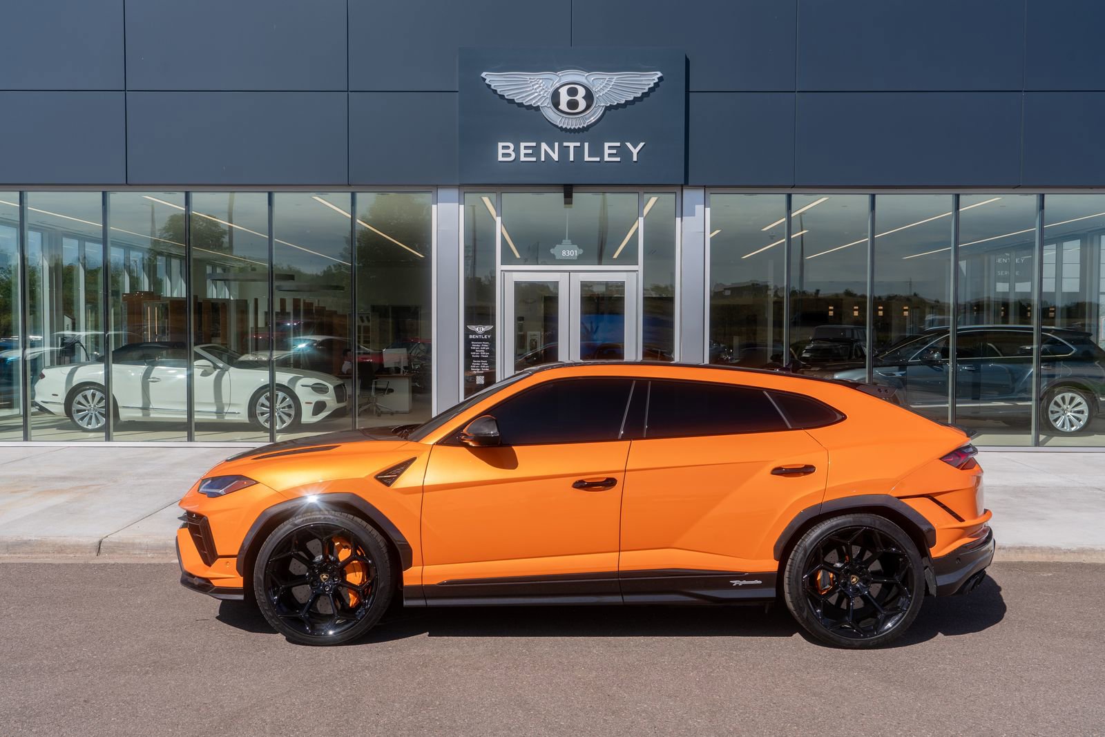 Used 2024 Lamborghini Urus Performante image 11