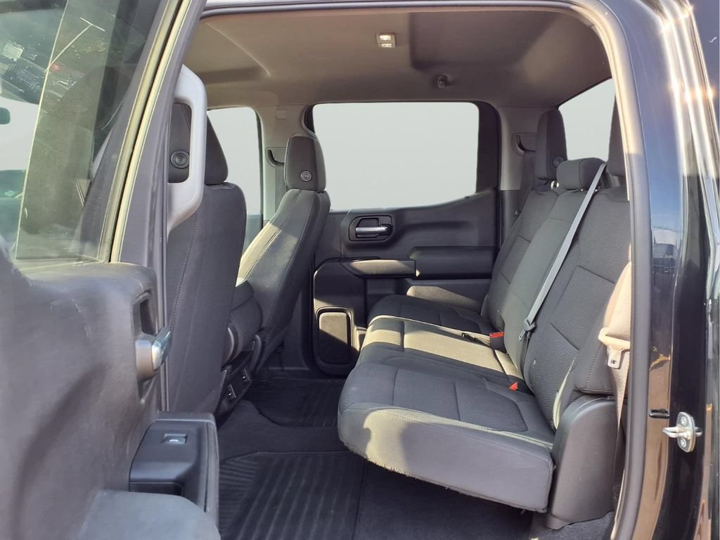 Used 2020 Chevrolet Silverado 1500 Custom w/ Custom Value Package AWD/4WD image 10