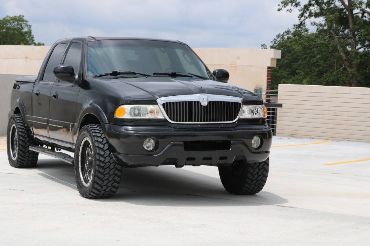 Used 2002 Lincoln Blackwood RWD image 11