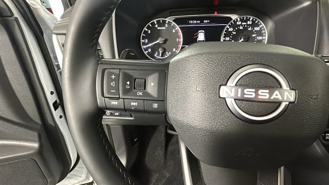 Used 2026 Nissan Rogue SV w/ Cold Weather Package AWD/4WD image 17