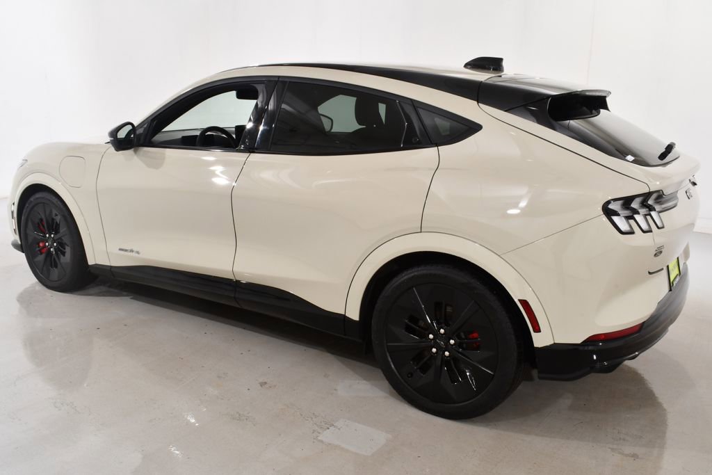 Used 2025 Ford Mustang Mach-E GT image 15