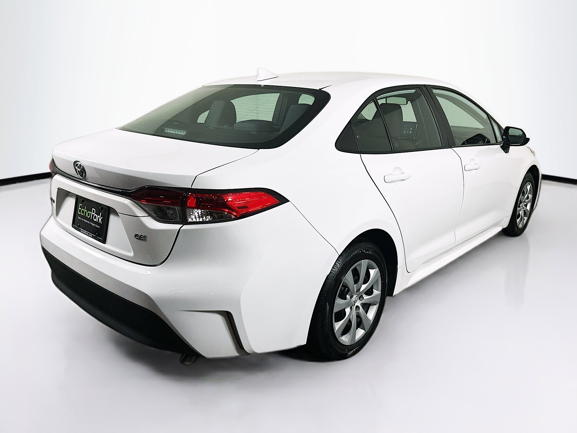 Used 2024 Toyota Corolla LE image 9