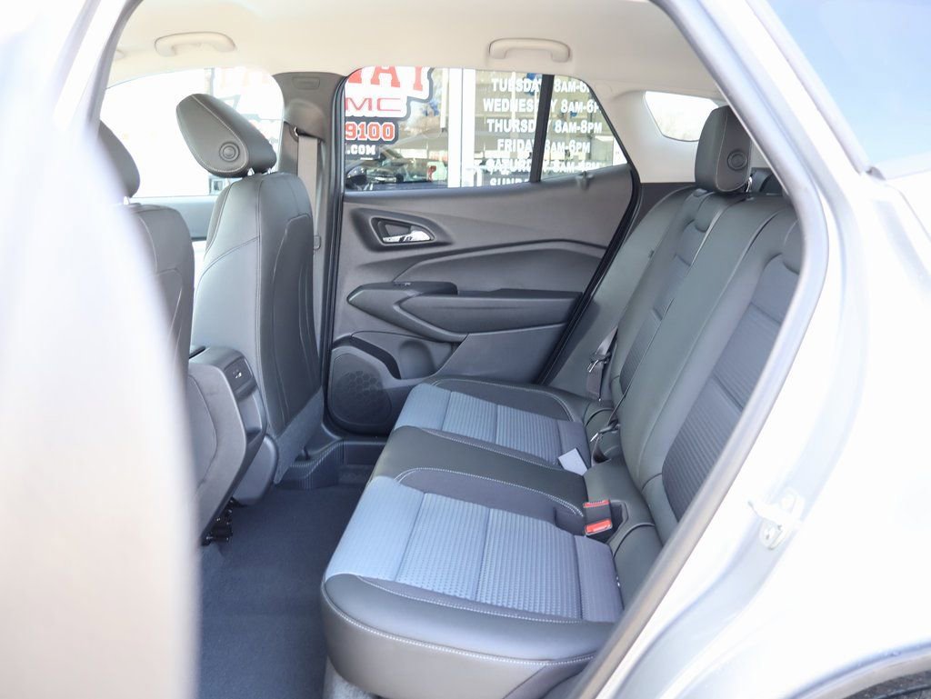New 2026 Chevrolet Trax LT w/ Driver Confidence Package image 25