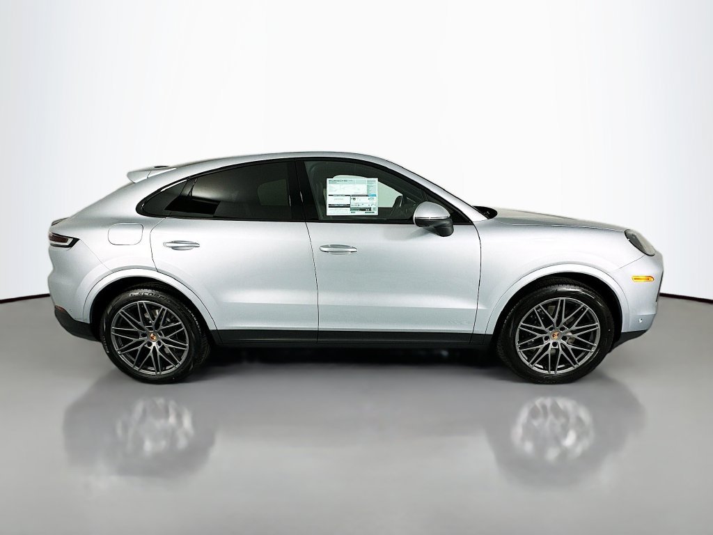 New 2026 Porsche Cayenne Coupe AWD/4WD image 8