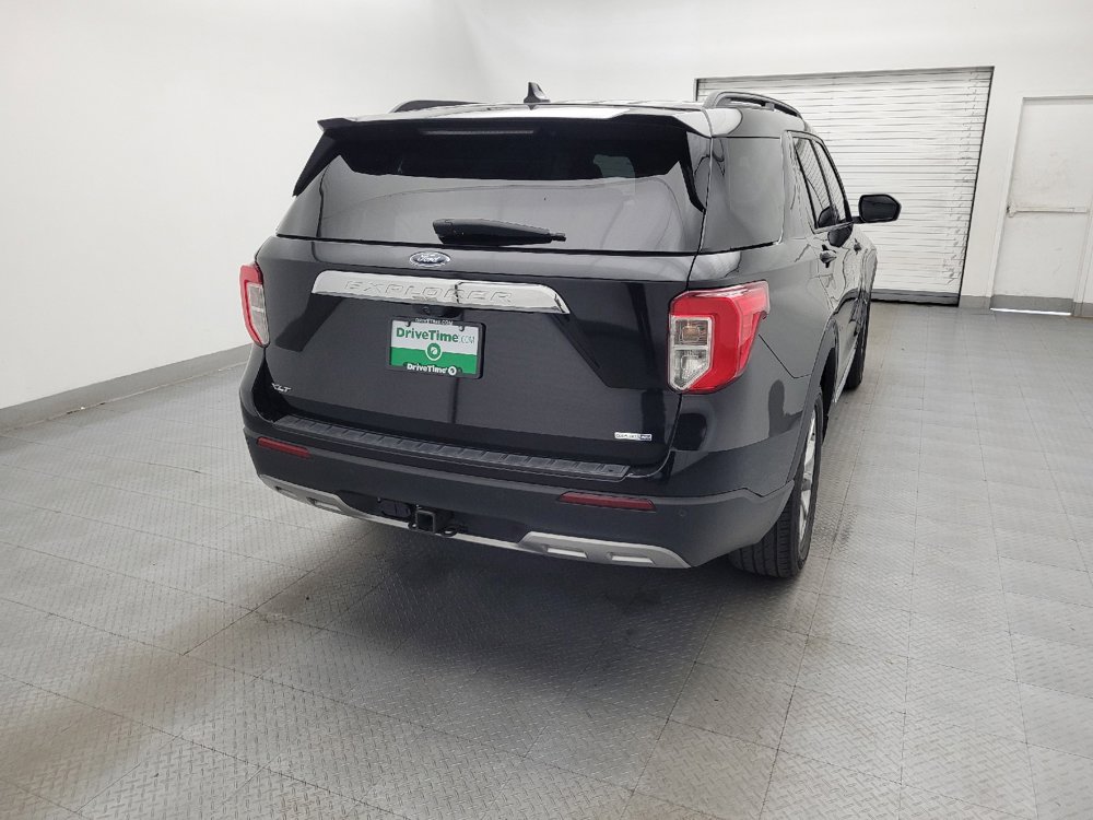 Used 2020 Ford Explorer XLT w/ Equipment Group 202A AWD/4WD image 7