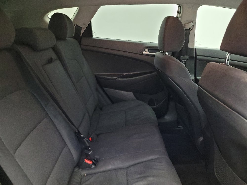 Used 2020 Hyundai Tucson SE image 19