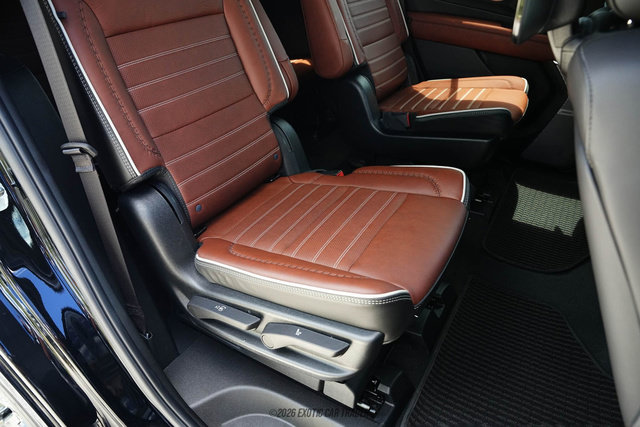 Used 2023 GMC Yukon Denali Ultimate AWD/4WD image 58