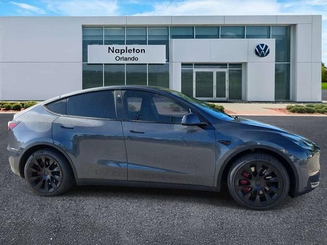 Used 2023 Tesla Model Y Long Range AWD/4WD image 3