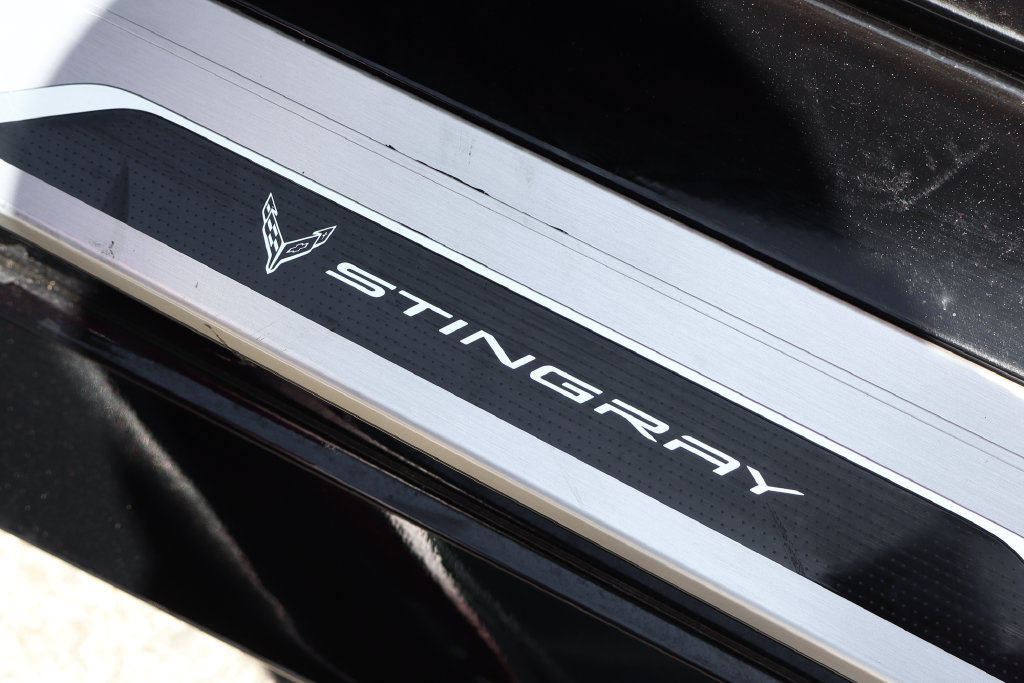 Used 2021 Chevrolet Corvette Stingray Preferred Cpe w/ Z51 Performance Package RWD image 23