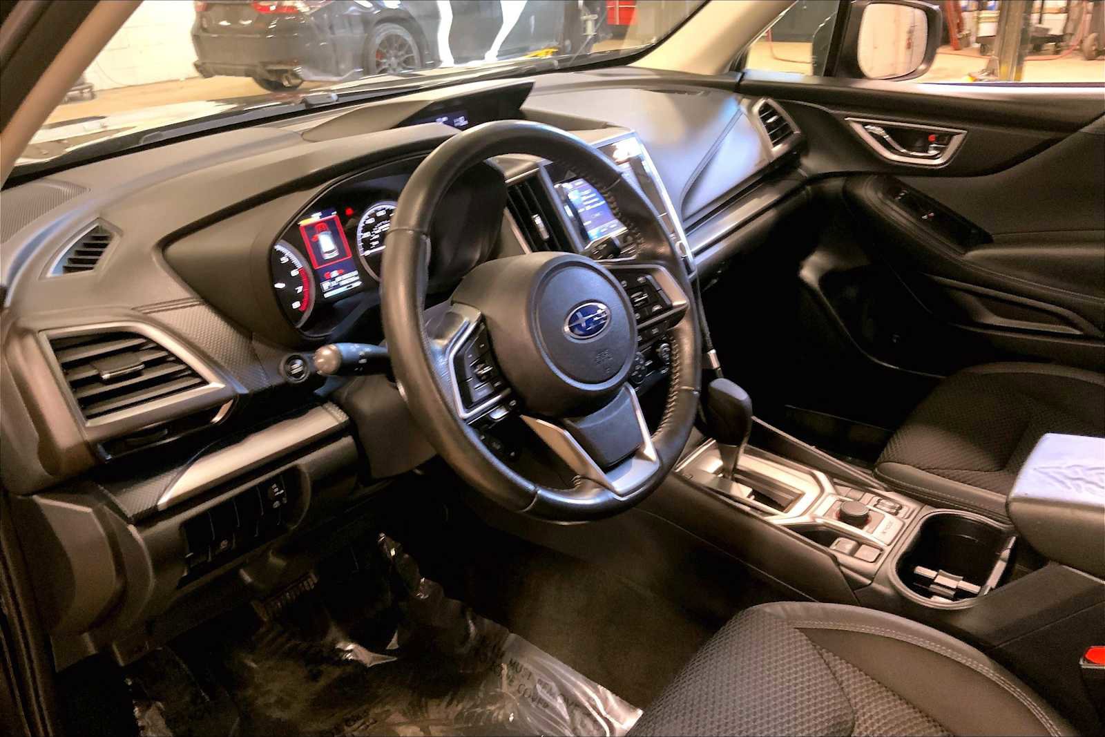 Used 2019 Subaru Forester Premium w/ All-Weather Package image 18