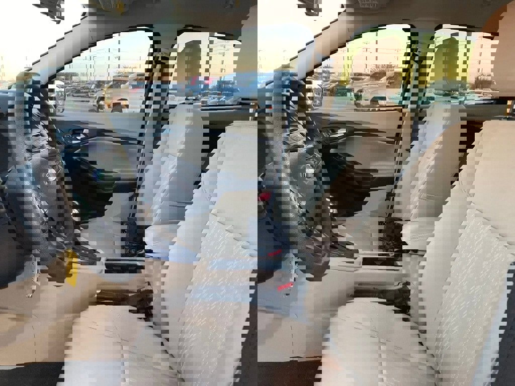 Used 2016 Ford Focus SE image 11