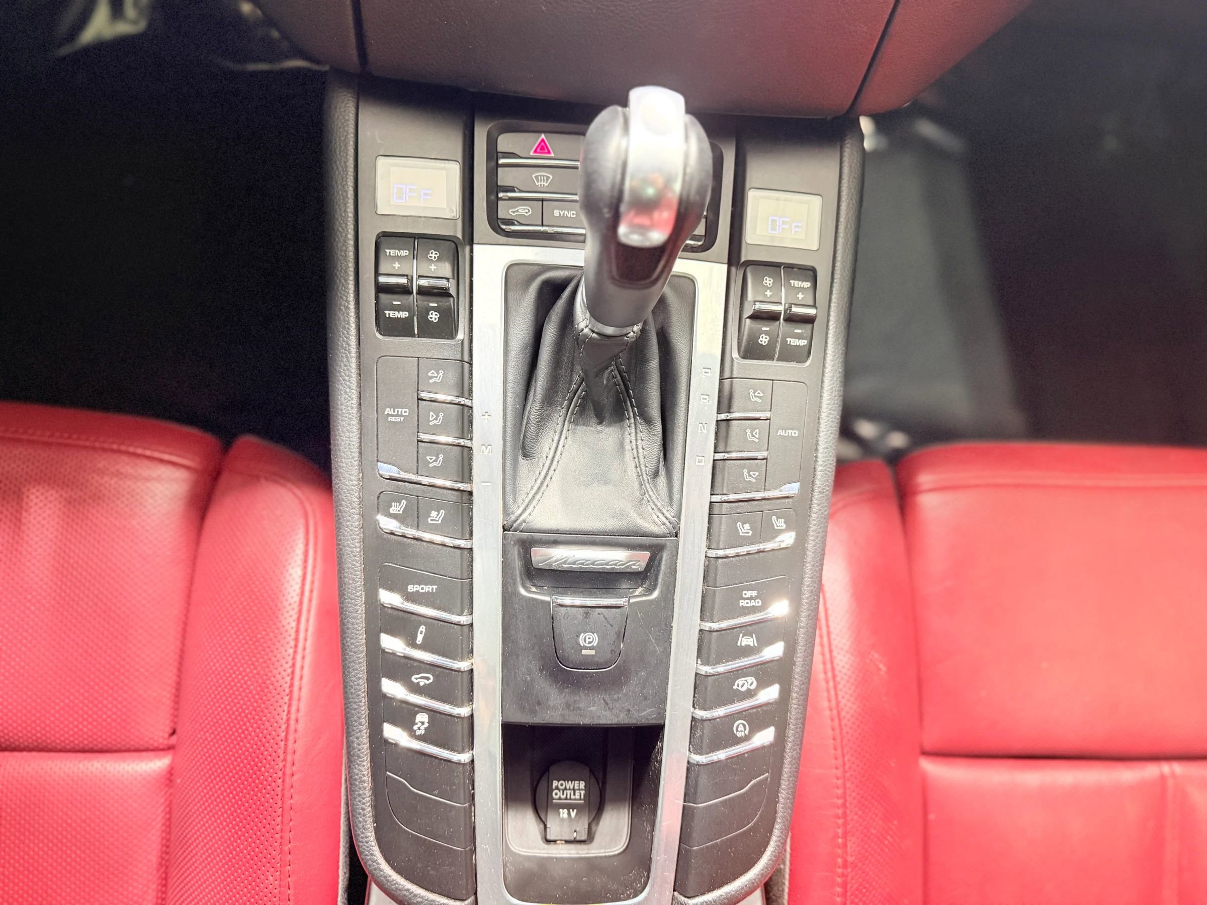 Used 2018 Porsche Macan GTS image 18