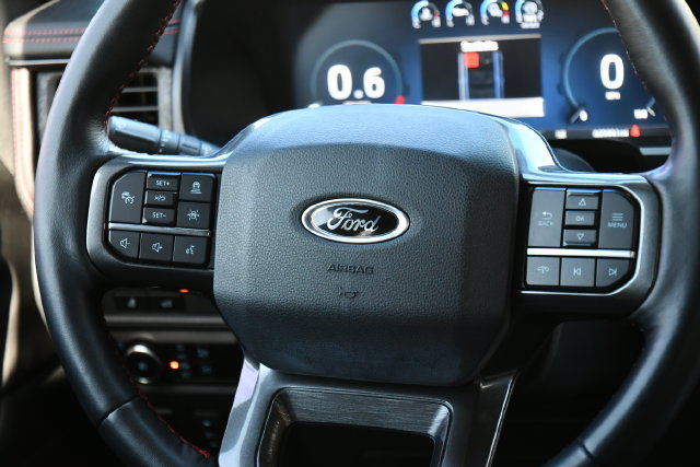 Used 2023 Ford Expedition Limited AWD/4WD image 24