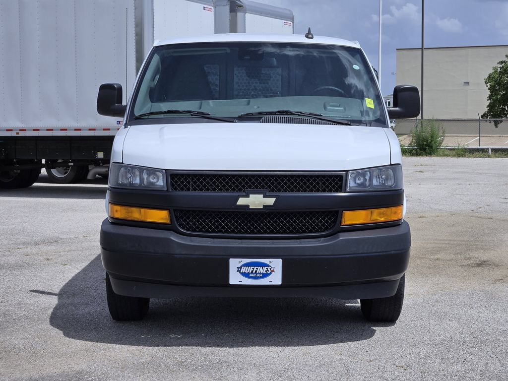 Used 2021 Chevrolet Express 2500 w/ Driver Convenience Package RWD image 2