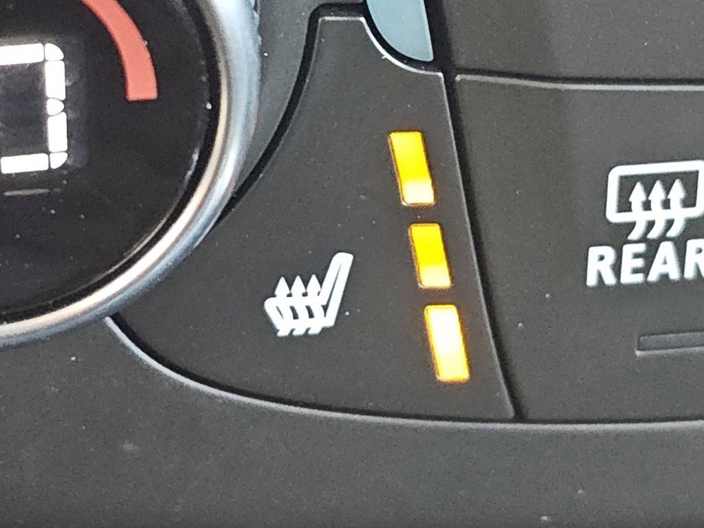 Used 2020 Chevrolet Traverse RS image 11