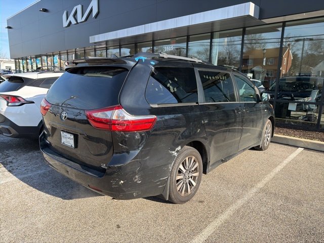 Used 2018 Toyota Sienna LE image 6