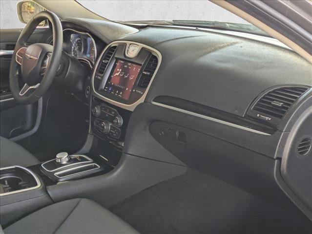Used 2023 Chrysler 300 Touring w/ Sport Appearance Package image 20