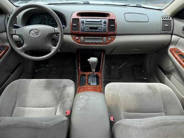 Used 2002 Toyota Camry XLE FWD image 11