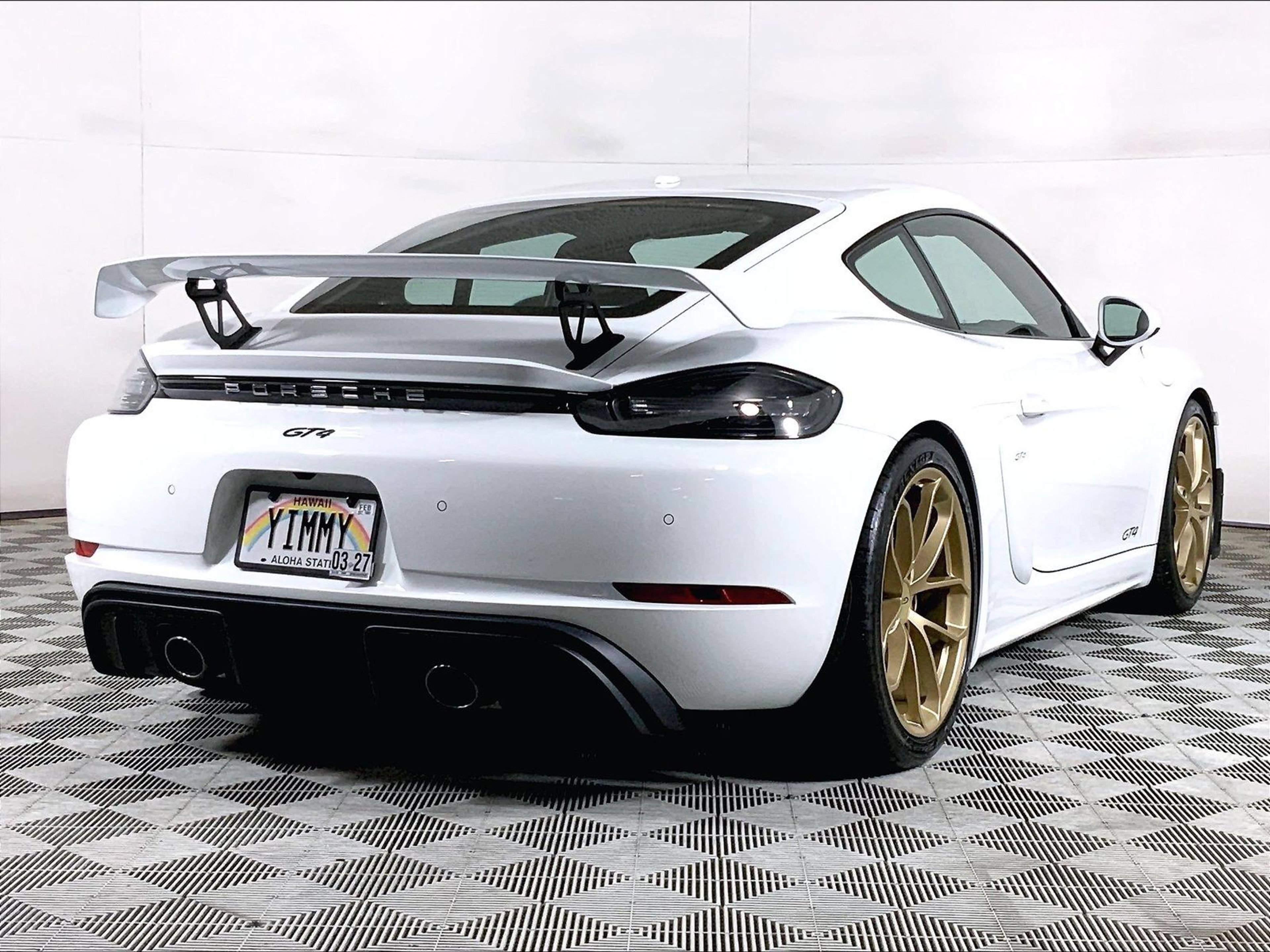 Certified 2020 Porsche 718 Cayman GT4 RWD image 9