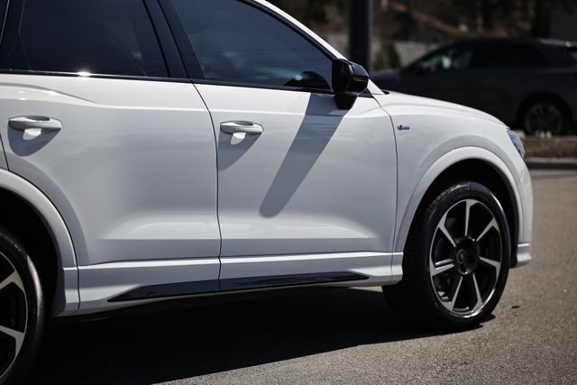 Certified 2025 Audi Q3 2.0T Premium Plus AWD/4WD image 8