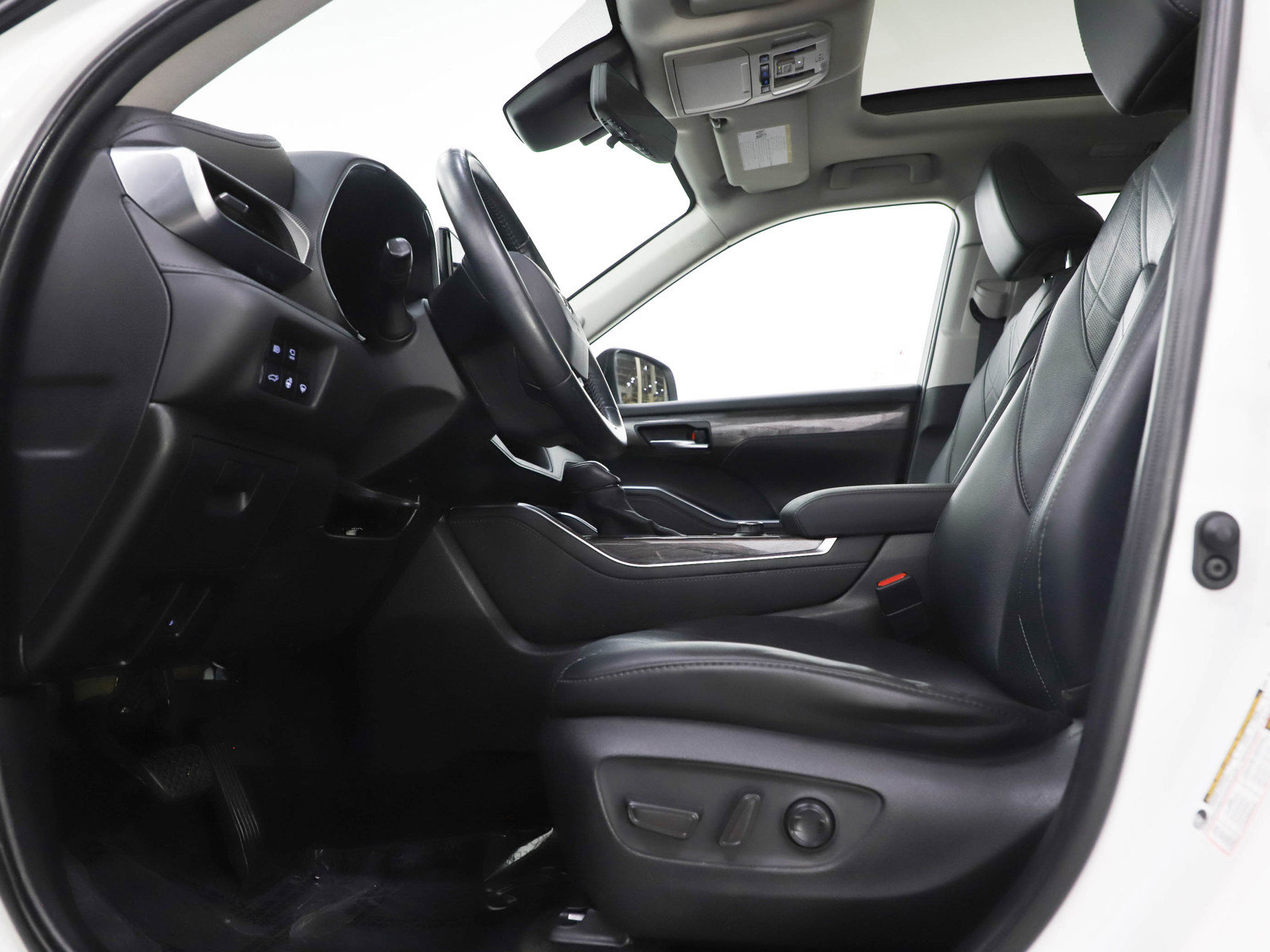 Used 2020 Toyota Highlander Platinum image 23