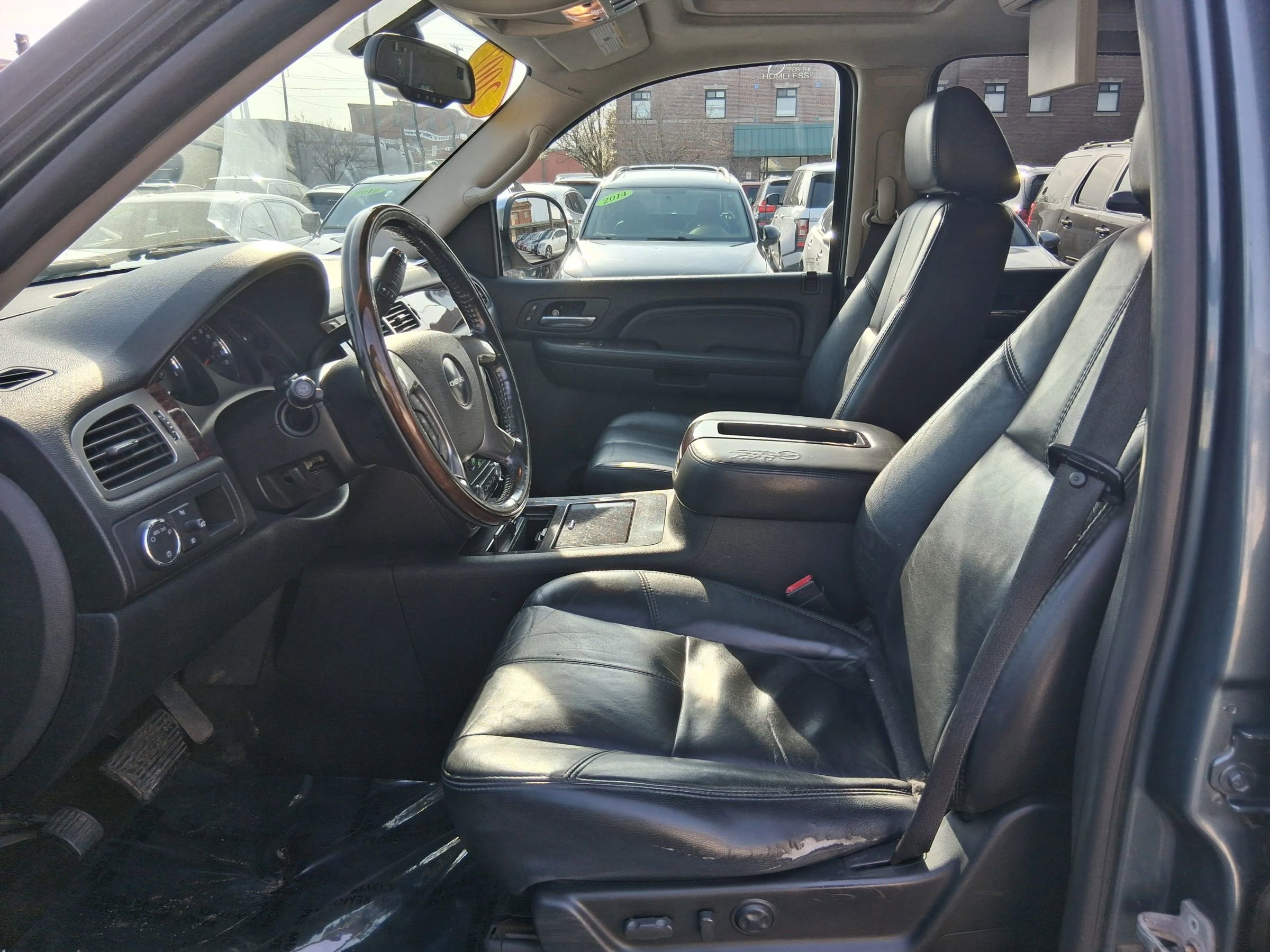 Used 2007 GMC Yukon Denali image 14